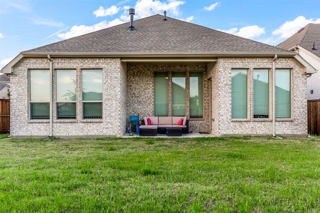 300 Foxglove Hill, Argyle, TX 76226