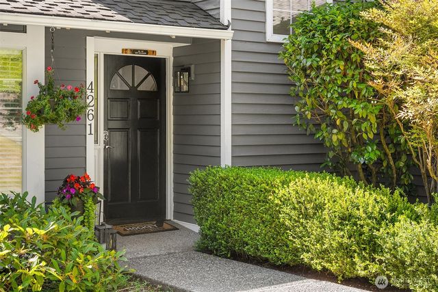 4261 244th Place SE, Sammamish, WA 98029