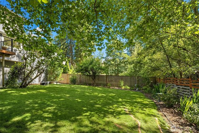 4261 244th Place SE, Sammamish, WA 98029