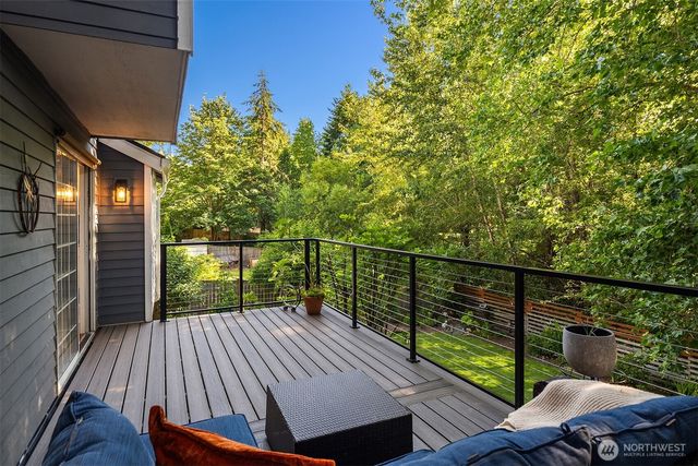 4261 244th Place SE, Sammamish, WA 98029