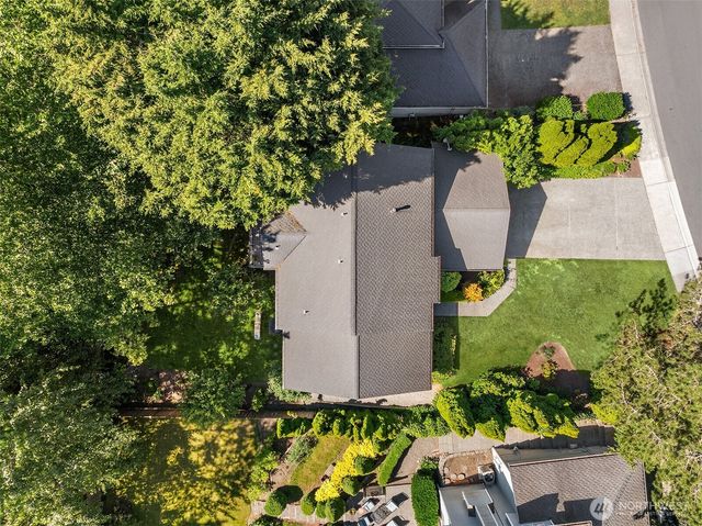 4261 244th Place SE, Sammamish, WA 98029