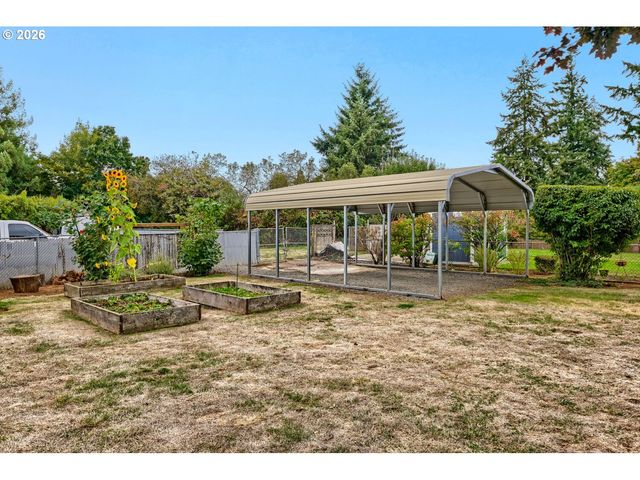 214 PARK Dr, Oregon City, OR 97045