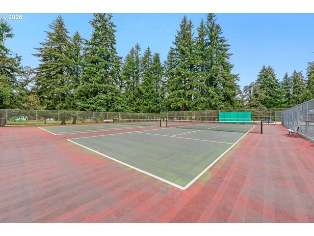 214 PARK Dr, Oregon City, OR 97045