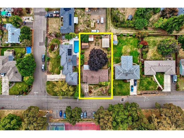214 PARK Dr, Oregon City, OR 97045