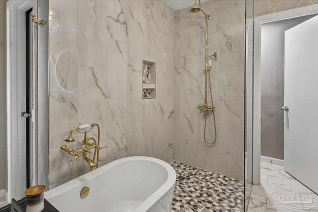 8271 Gulf Blvd 101, Navarre Beach, FL 32566