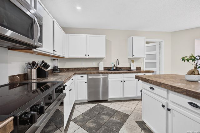 2600 Ashley Oak Dr, Schertz, TX 78154