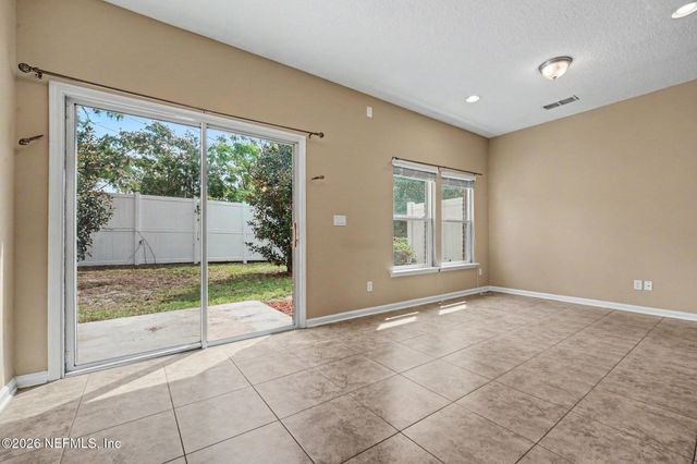 1591 LANDAU Road, Jacksonville, FL 32225