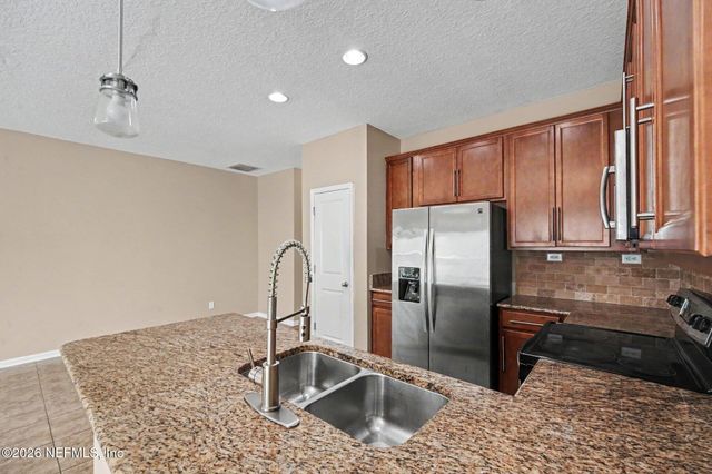 1591 LANDAU Road, Jacksonville, FL 32225