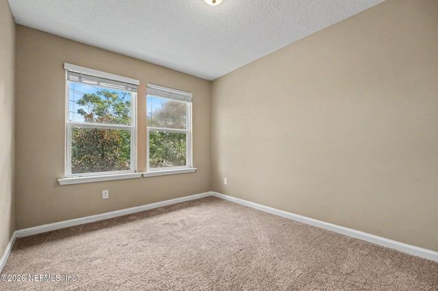 1591 LANDAU Road, Jacksonville, FL 32225