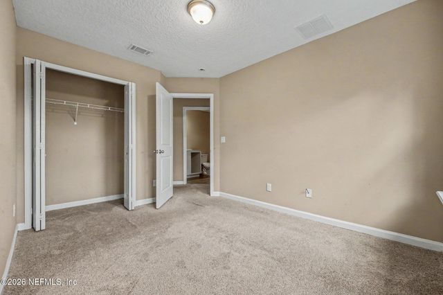 1591 LANDAU Road, Jacksonville, FL 32225