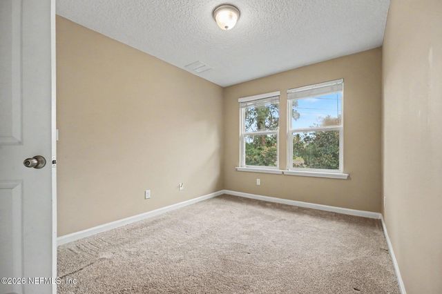 1591 LANDAU Road, Jacksonville, FL 32225