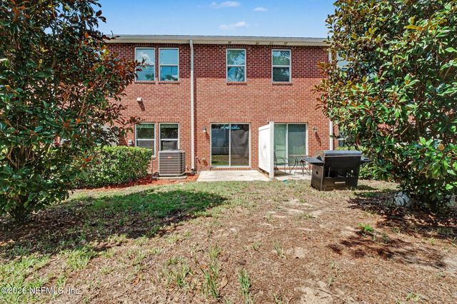 1591 LANDAU Road, Jacksonville, FL 32225