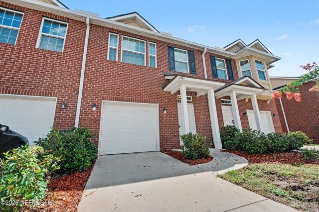 1591 LANDAU Road, Jacksonville, FL 32225