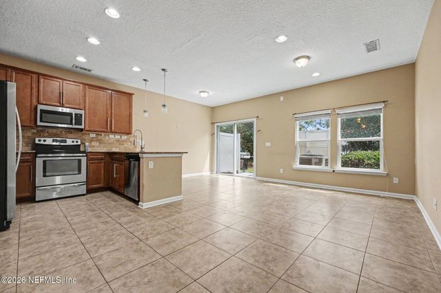 1591 LANDAU Road, Jacksonville, FL 32225