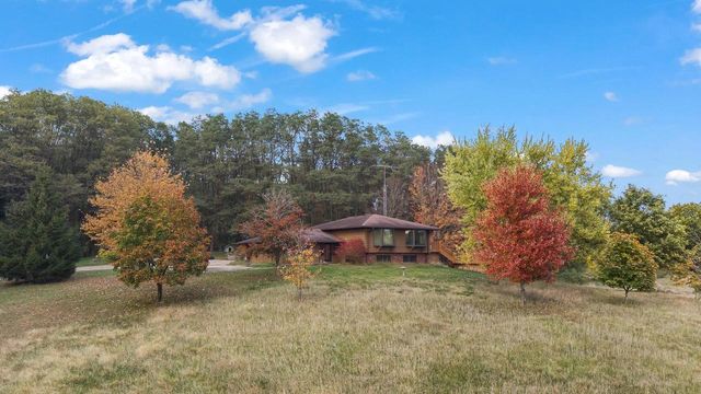 W13434 Cypress Avenue, Coloma, WI 54930