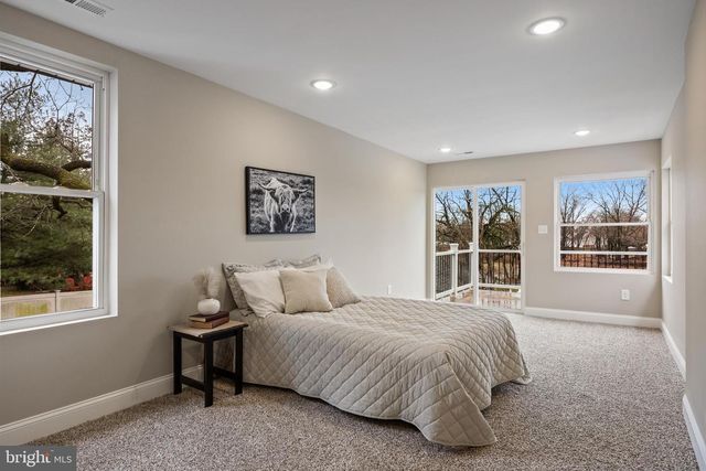 52 MADISON AVE, Mount Holly, NJ 08060