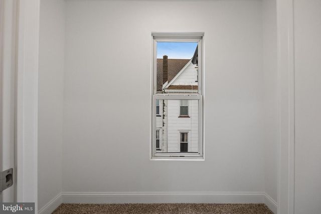 52 MADISON AVE, Mount Holly, NJ 08060