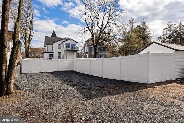 52 MADISON AVE, Mount Holly, NJ 08060