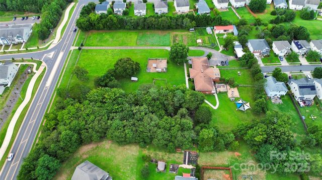 12708 Hamilton Road, Charlotte, NC 28273