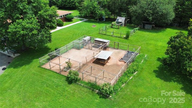 12708 Hamilton Road, Charlotte, NC 28273