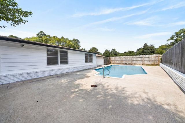 1289 Rosewood Drive, Columbus, GA 31907