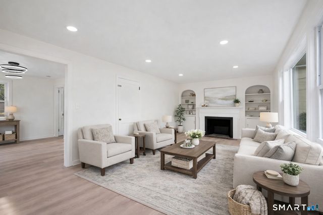 26 Foster Street, Manchester, CT 06040