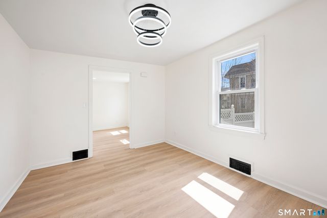 26 Foster Street, Manchester, CT 06040