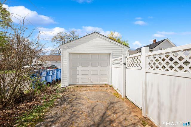 26 Foster Street, Manchester, CT 06040