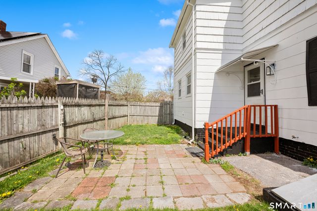 26 Foster Street, Manchester, CT 06040