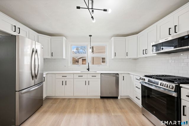 26 Foster Street, Manchester, CT 06040