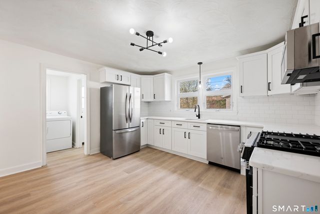 26 Foster Street, Manchester, CT 06040