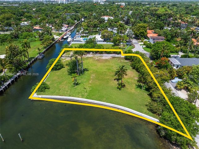 1132 NE 84th St, Miami, FL 33138