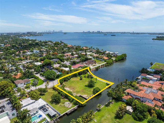 1132 NE 84th St, Miami, FL 33138