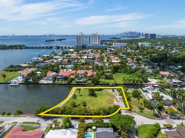 1132 NE 84th St, Miami, FL 33138