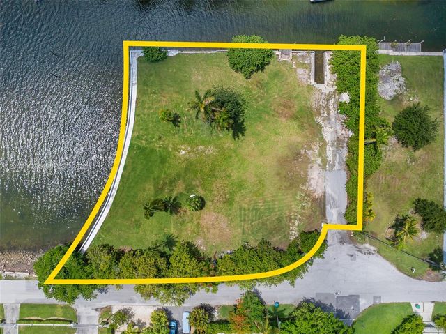 1132 NE 84th St, Miami, FL 33138