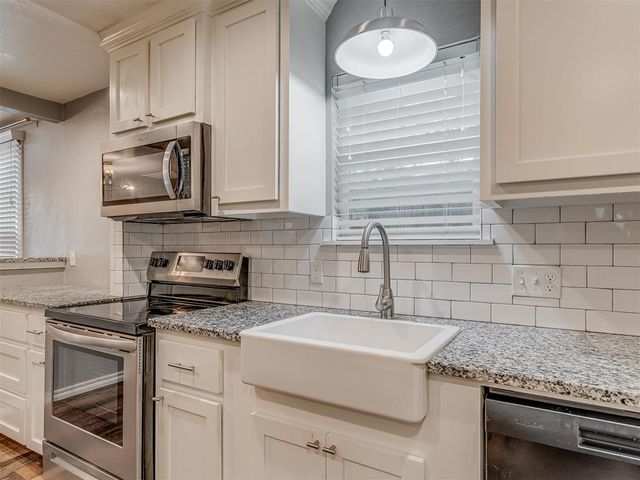 505 SW 5th St, Tuttle, OK 73089