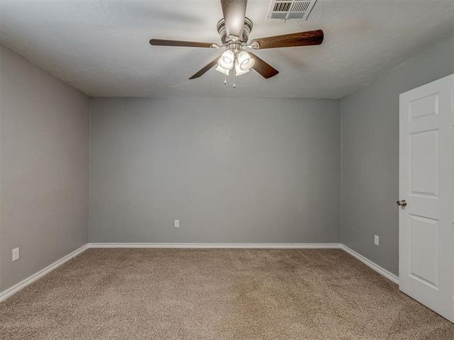 505 SW 5th St, Tuttle, OK 73089