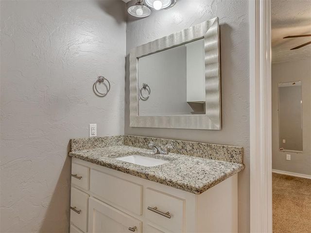 505 SW 5th St, Tuttle, OK 73089