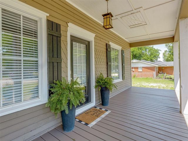 505 SW 5th St, Tuttle, OK 73089