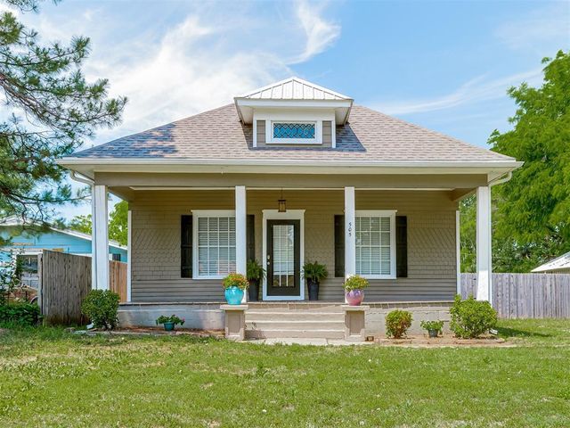 505 SW 5th St, Tuttle, OK 73089