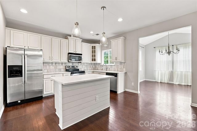 14902 Brotherly Lane, Charlotte, NC 28278