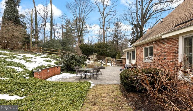 152 HUNTERS LN, Devon, PA 19333