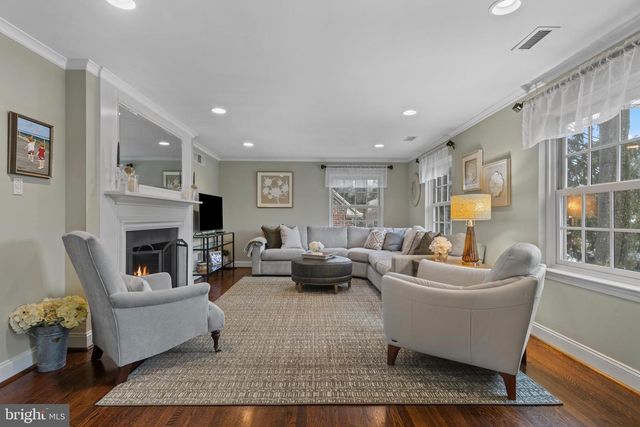 152 HUNTERS LN, Devon, PA 19333