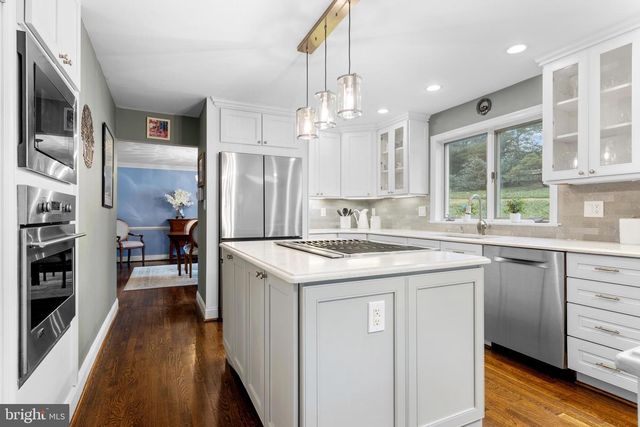 152 HUNTERS LN, Devon, PA 19333