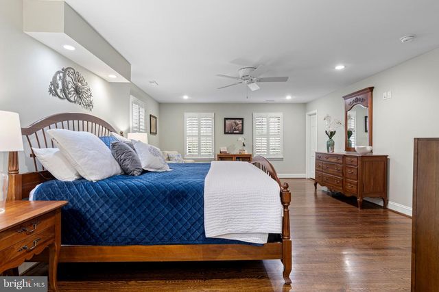 152 HUNTERS LN, Devon, PA 19333