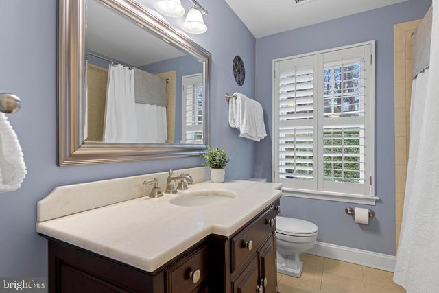 152 HUNTERS LN, Devon, PA 19333