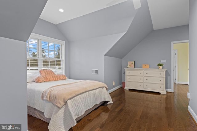 152 HUNTERS LN, Devon, PA 19333