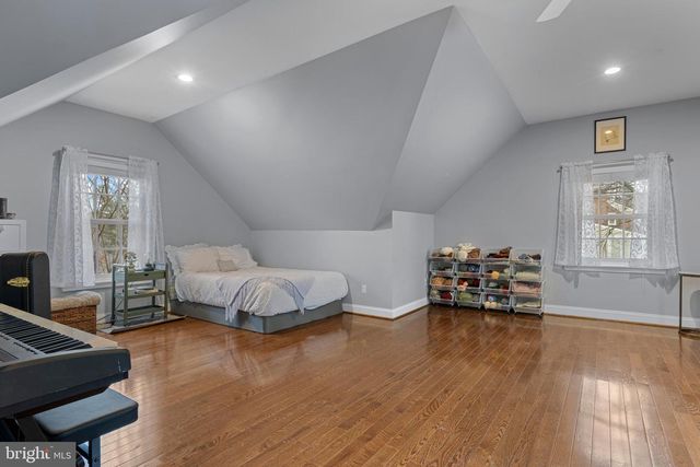 152 HUNTERS LN, Devon, PA 19333