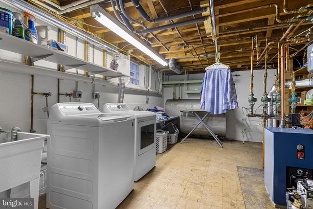 152 HUNTERS LN, Devon, PA 19333