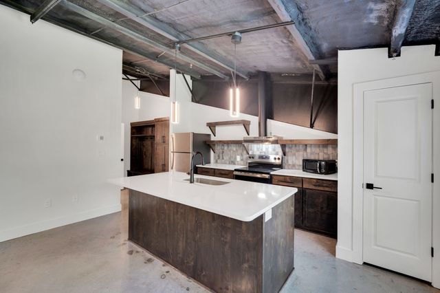301 W Main Street 256, Midlothian, TX 76065